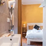 Pensionat Golden Piazza Di Spagna 3*