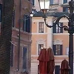 Golden Piazza Di Spagna