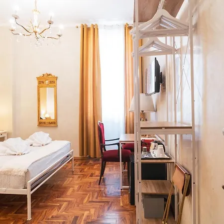 Guest house Golden Piazza Di Spagna 3*
