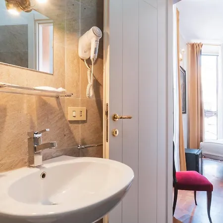 Golden Piazza Di Spagna Guest house 3*