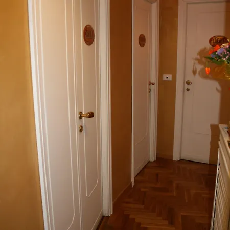 Golden Piazza Di Spagna 3* Rom