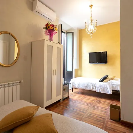 Golden Piazza Di Spagna Gasthof Rom