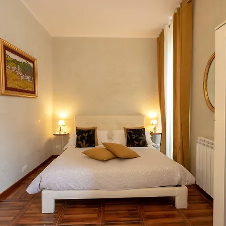 Golden Piazza Di Spagna