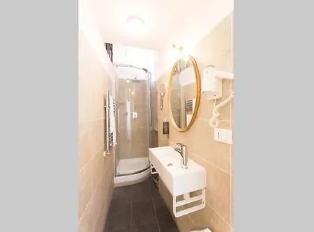 Golden Piazza Di Spagna Guest house Rome
