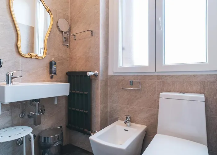 בית הארחה Golden Piazza Di Spagna 3*