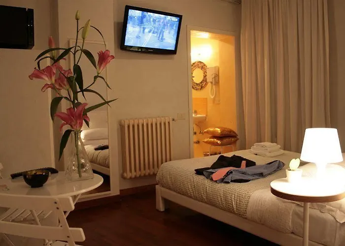 Golden Piazza Di Spagna 3* רומא