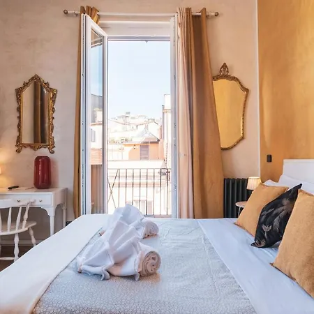 Golden Piazza Di Spagna 3*